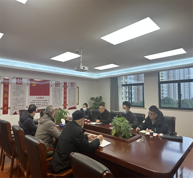 市國投公司黨委副書記、總經(jīng)理方曉赴市保安公司督查工作